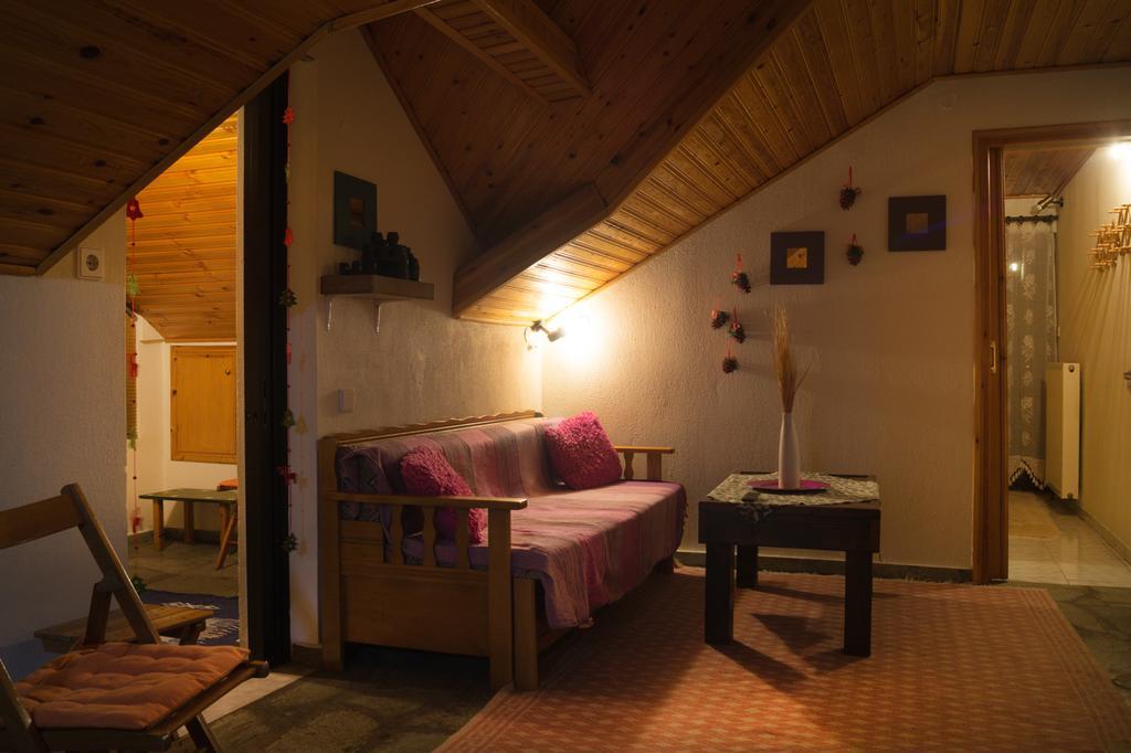 Guesthouse Theodorou Eláti Esterno foto